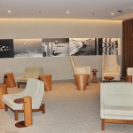 Decoração moderna no lounge da Star Alliance