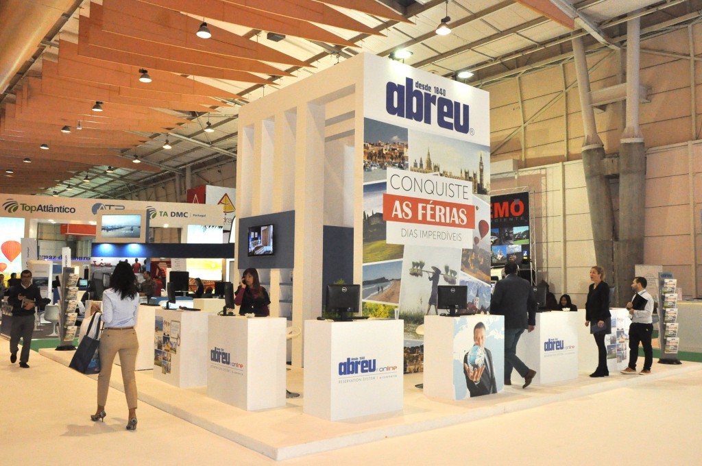 Abreu apresenta programação 2018/2019 durante a Abav Expo 1 Estande da Abreu