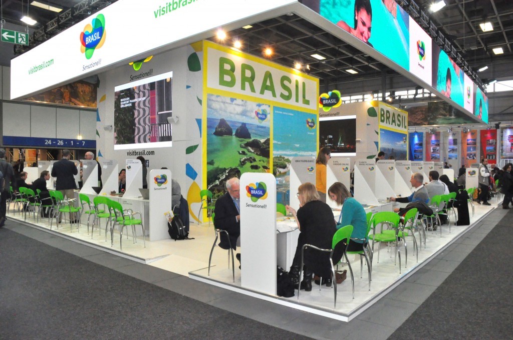 Embratur abre inscrições para nove feiras internacionais do 1° semestre de 2018 Estande do Brasil na ITB 2017