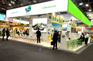 Confira os 10 países que mais enviaram turistas ao Brasil em 2016 Estande do Brasil na ITB 2017_2