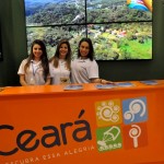 Meninas do Ceará recepcionam o público final na BTL