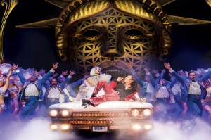 Broadway inicia temporada de espetáculos; confira agenda 2 Missa Saigon