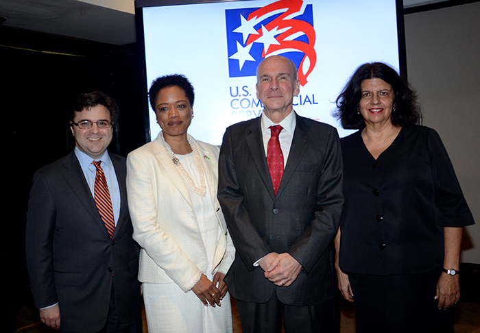 Visit USA bate recorde de inscrições em São Paulo Ricardo Zuniga, consul geral, Camille Richardson, conselheira comercial, Michael Mckinley, e Jussara Haddad