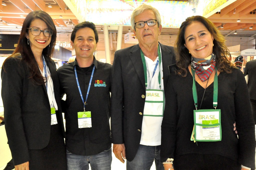 Sabrina Trindade e Daniel Jacarandá, de Porto de Galinhas, Fernando Melo, do Best Western, e Valéria Gordilho, do Hotel Armação