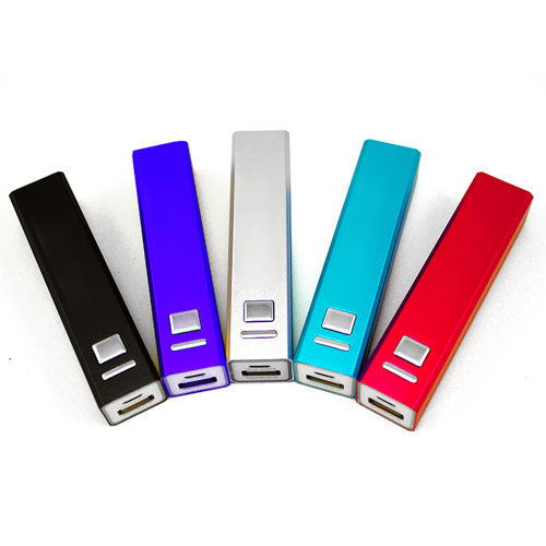 5 itens para levar em viagens longas carregador-de-bateria-power-bank