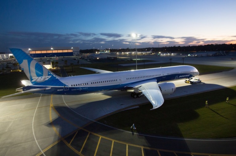 B787-10 Dreamliner realizará voo inaugural no dia 31 de março 1 chsrollout-1-768x509