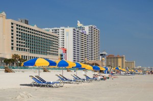 10 praias da Flórida para conhecer 1 daytona-beach-1548474_1280