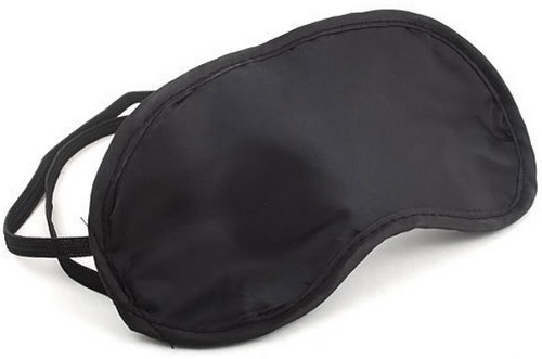 5 itens para levar em viagens longas mascara_para_dormir