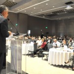 Alberto Alves, secretário-executivo do MTur, fala para os cerca de 200 convidados