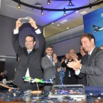 Antonoaldo Neves e José Mario Caprioli comemoram o IPO da Azul