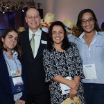 Ariane Santos, Monica Samia e Dandara Soares, da Braztoa, com Lawrence Reinisch, da Reed