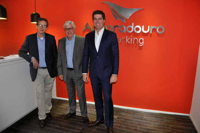 Ancoradouro inaugura espaço de Coworking em São Paulo 1 Cassio Oliveira com Juarez Cintra Neto e Juarez Cintra Filho