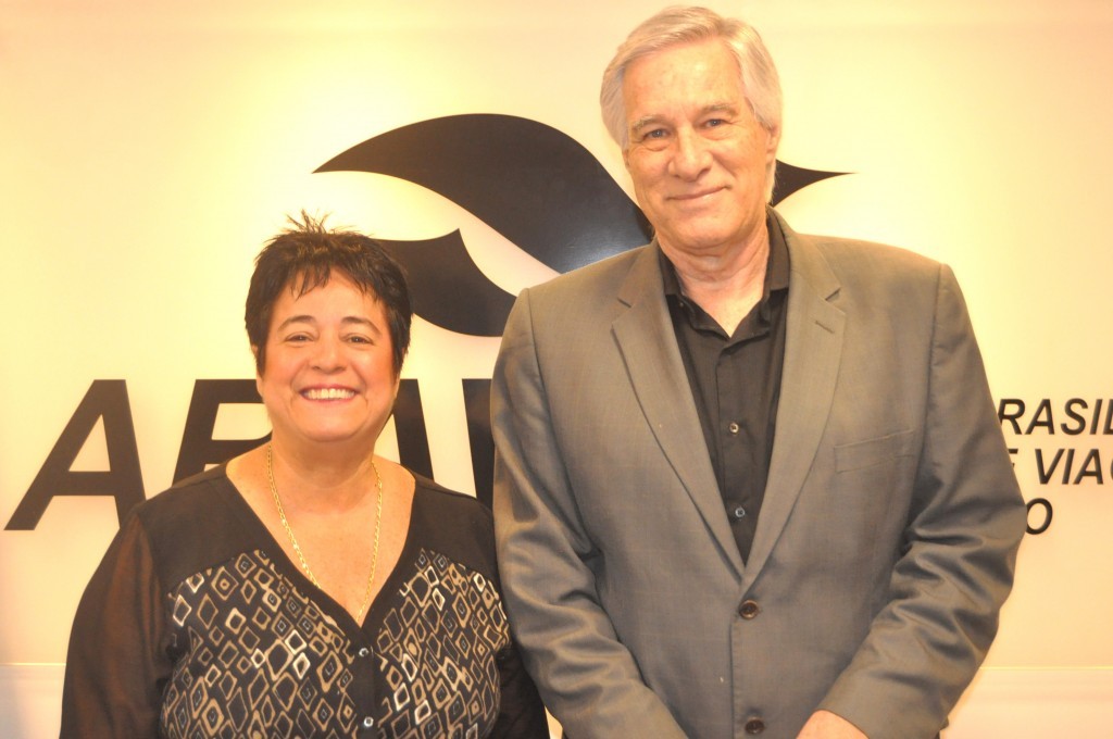 Cristina Fritsch, presidente da ABAV-RJ, e Max Gehringer