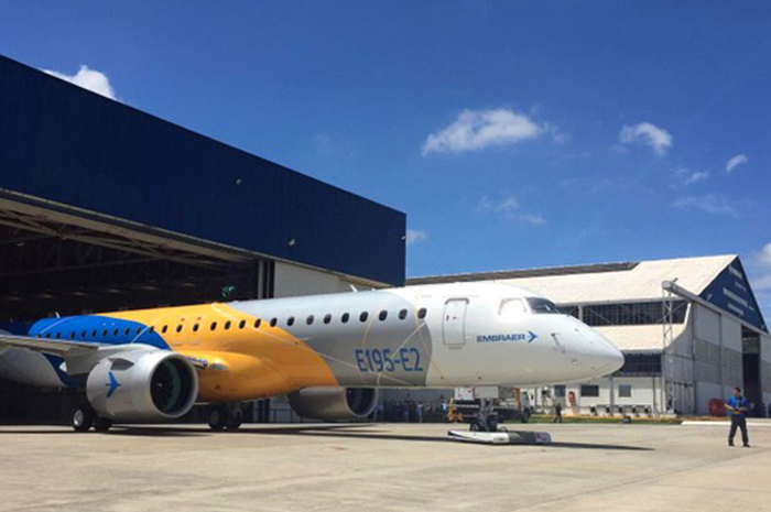 O E195-E2 foi apresentado oficialmente pela Embraer em março de 2017 e é o maior avião comercial já fabricado no Brasil.