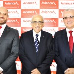 Frederico Pereira, presidente, José Efromovich, fundador, e Tarcísio Gargioni, VP da Avianca Brasil, os três grandes executivos da companhia