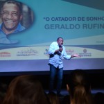 Geraldo Rufino, o "Catador de Sonhos", realizou uma palestra motivacional para os presentes Geraldo Rufino, o "Catador de Sonhos", realizou uma palestra motivacional para os presentes