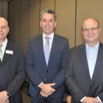 Lawrence Reinish, da WTM-LA, com Felipe Carreras, de Pernambuco, e Laercio Benko, de São Paulo Lawrence Reinish, da WTM-LA, com Felipe Carreras, de Pernambuco, e Laercio Benko, de São Paulo