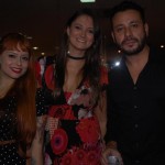 No centro, Adriana Sikora, da Like Magazine, com Carolina Moraes e Bud Distefano, da 433AG