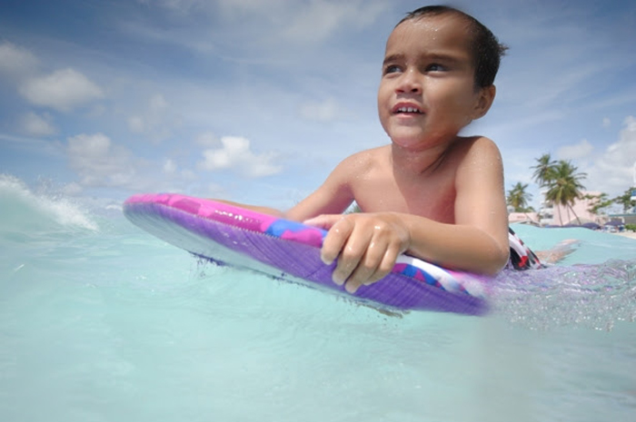 Barbados promove hospedagem e atrações gratuitas para crianças Promoção "Brilliant Barbados - Kids Stay and Play Free" dura até final de outubro.