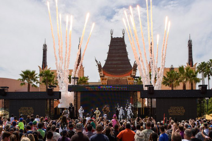 Star Wars completa 40 anos e a Força continua forte nessa saga 5 A Galaxy Far, Far Away Stage Show - foto Todd Anderson