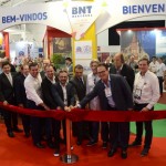 Autoridades no corte da fita da 23a BNT Mercosul