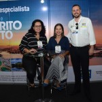 Carla Rezende e Camila Antunes, da Setur-ES, e João Taylor, do M&E