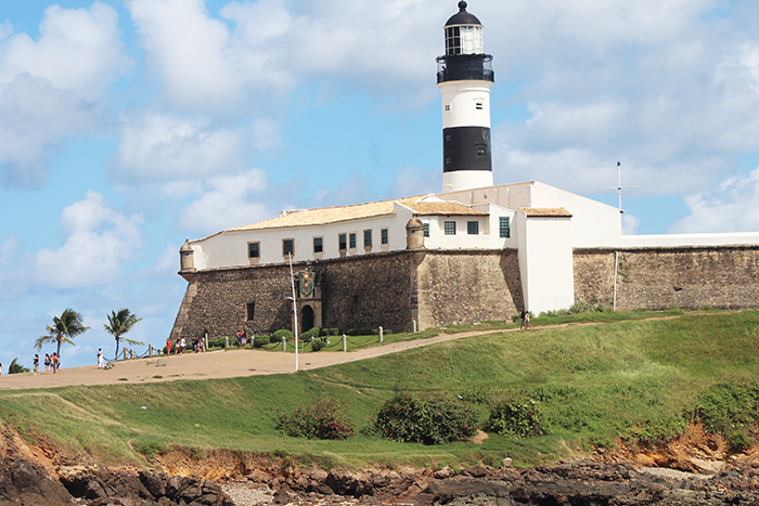 Política 3 Farol da Barra cartão postal Política
