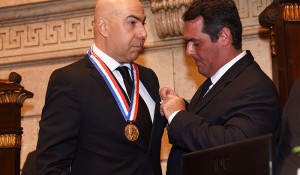 Marcelo Alves é homenageado com a medalha Pedro Ernesto