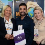 Rosa Masgrau, do M&E, Flavio Prestes e Andrea Oliveira, do Festuris