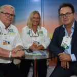 Roy Taylor e Rosa Masgrau, do M&E, e Vinicius Lummertz, presidente da Embratur