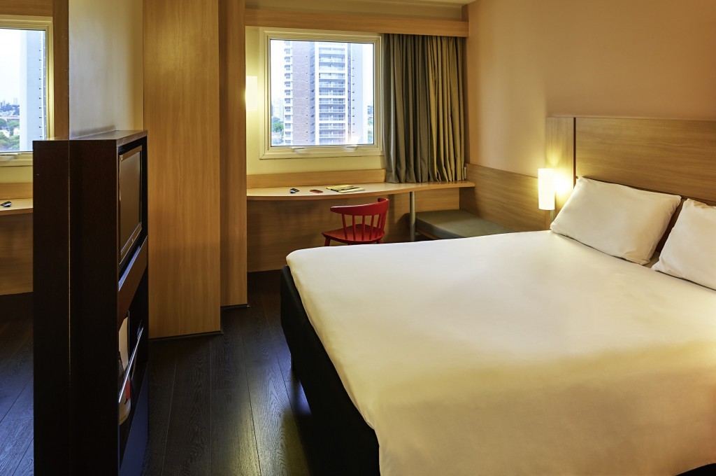 Marília (SP) recebe primeiro hotel Ibis O hotel oferece a cama Sweet Bed by ibis, desenvolvida exclusivamente para a marca.