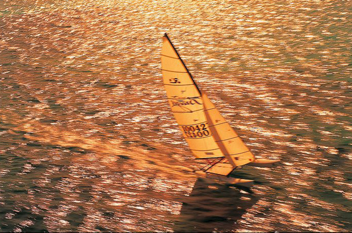 All-Inclusive Breezers Resort & Spa oferece 50% em hospedagens de 2018 1 SuperClubs - You may only use to promote a SuperClubs resort: General / Lifestyle shot- BobCat on sea, Sailing
