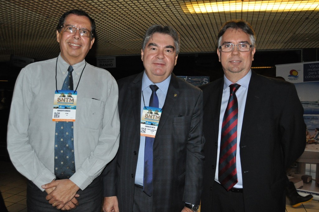 Benedito Braga, subsecretário de Turismo da BA, Lindolfo Pires, presidente da CTI NE, e Roberto Duran, do Salvador Destination