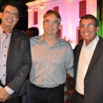Benedito Braga, subsecretário de Turismo da BA, Roberto Duran, do Salvador Destination, e Dênio Cidreira, presidente da Arena Fonte Nova Benedito Braga, subsecretário de Turismo da BA, Roberto Duran, do Salvador Destination, e Dênio Cidreira, presidente da Arena Fonte Nova