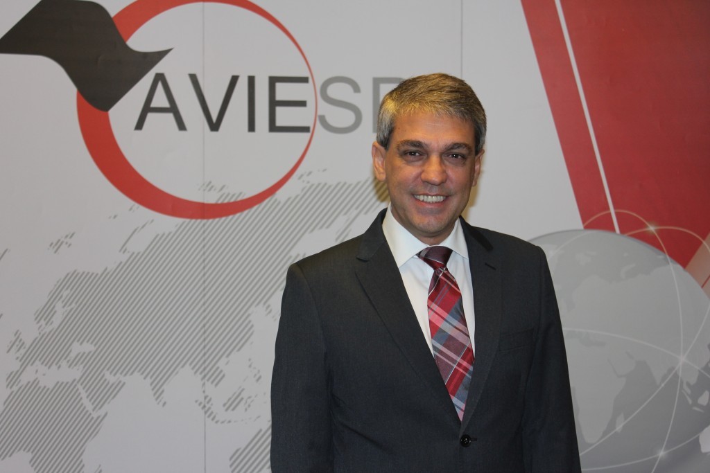 Após lançamento, Aviesp 2018 já registra 39% dos espaços reservados 1 Fernando Santos, presidente da Aviesp