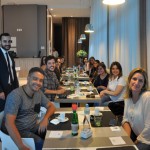 Jornalistas do fampress são recepcionados pela gerência do hotel Jornalistas do fampress são recepcionados pela gerência do hotel