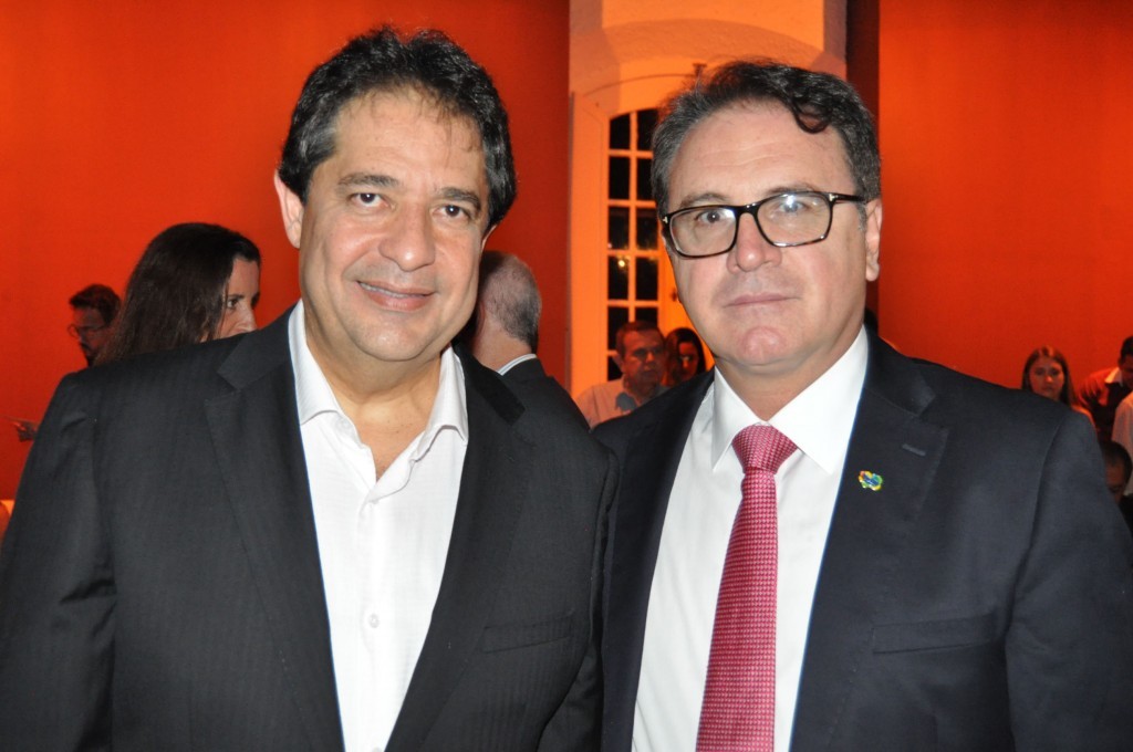 Lummertz acredita que nova Embratur será votada até a próxima terça-feira (13) José Alves, secretário de Turismo da BA, e Vinicius Lummertz, presidente da Embratur