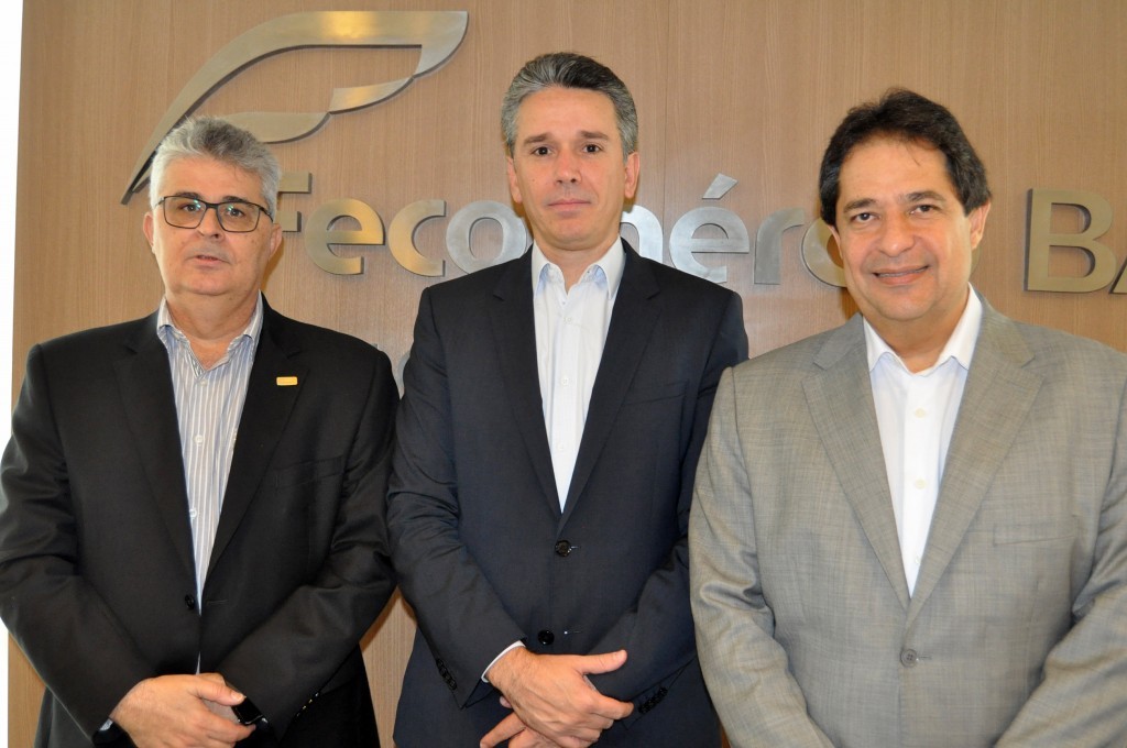Paulo Studart, da Fecomércio-BA, Felipe Carreras, presidente do Fornatur, e José Alves, secretário de Turismo da BA