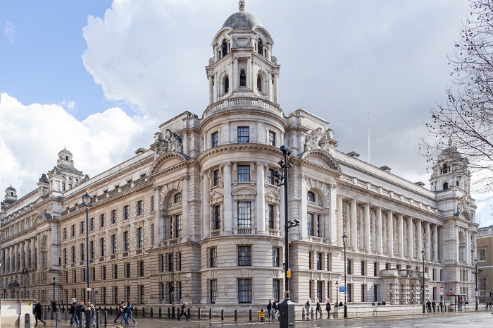 Antigo Escritório de Guerra em Londres será transformado em hotel; saiba mais O prédio onde será o novo Hotel Raffles também foi refúgio do Serviço Secreto Britânico (Foto: Divulgação)
