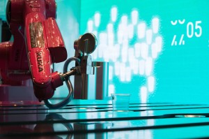 Tipsy Robot será o primeiro bar com drinques produzidos por robôs em terra do mundo (Foto: Divulgação)
