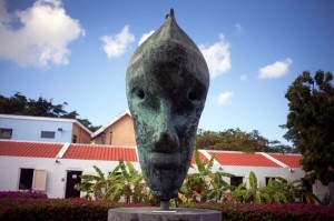 Estátua do Kura Hulanda Museum. Foto: Divulgação