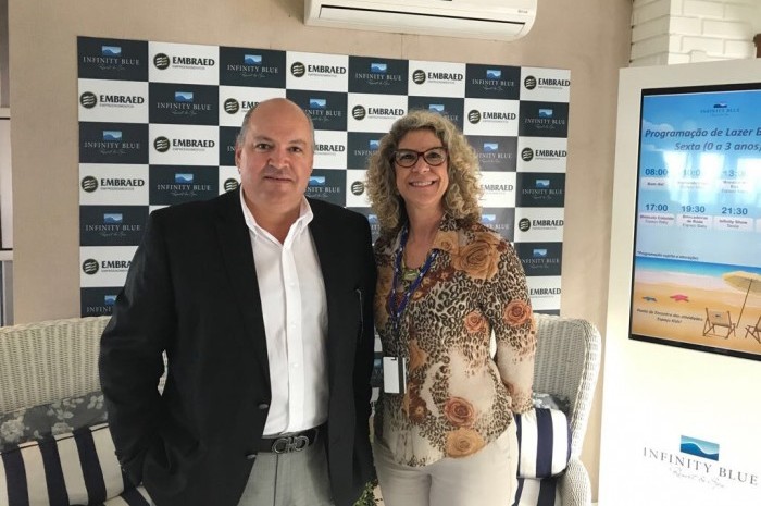Grupo Camar tem novo representante no Rio Grande do Sul 1 O CEO do Grupo, Luis Calle, ao lado da nova representante para o RS, Denise Amaral, que é formada em Administração de Empresas e atua no setor do Turismo há 25 anos (Foto: Divulgação)