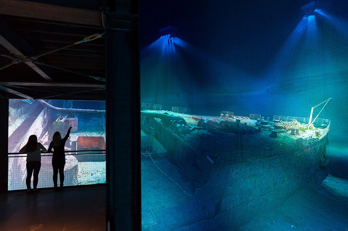 Cidade alemã de Leipzig é tendência entre cultura urbana jovem 1 Asisi Panometer Leipzig é espaço cultural que atualmente remonta naufrágio de Titanic. Foto: Tom Schulze.