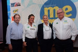 Valdir Rubens Walendowsk, da Santur, Mari e Rosa Masgrau, e Roy Taylor, do M&E