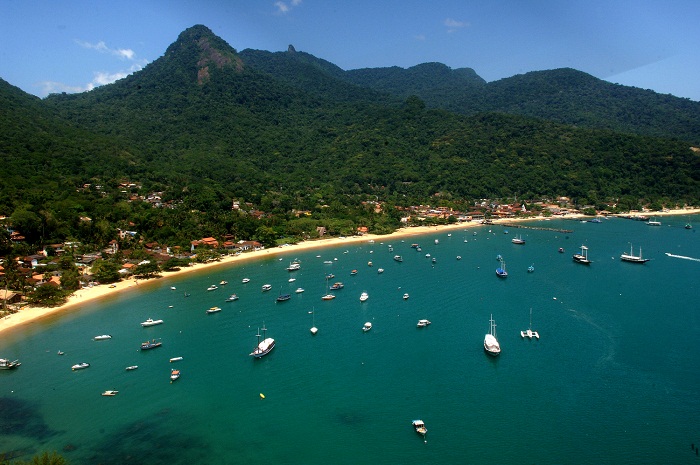 Projeto do MTur em Angra prevê trem turístico e duplicação de acesso 1 A região de Angra dos Reis será englobada pelo novo projeto de turismo do Sebrae-RJ