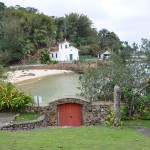 A ilha da Piedade, antiga ilha de Caras com a igrejinha ao fundo A ilha da Piedade, antiga ilha de Caras com a igrejinha ao fundo