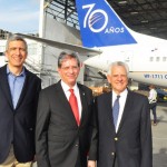 Alfredo Fonseca, da Autoridade Aeronáutica Civil, entre Pedro Heilbron e Stanley Motta, da Copa Alfredo Fonseca, da Autoridade Aeronáutica Civil, entre Pedro Heilbron e Stanley Motta, da Copa