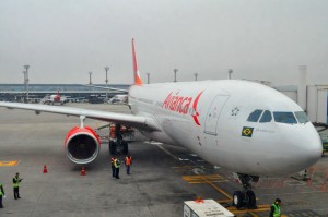 Avianca Brasil realiza voo inaugural para Santiago com 227 passageiros a bordo; fotos 4 Avianca Brasil realizou o primeiro voo para Santiago