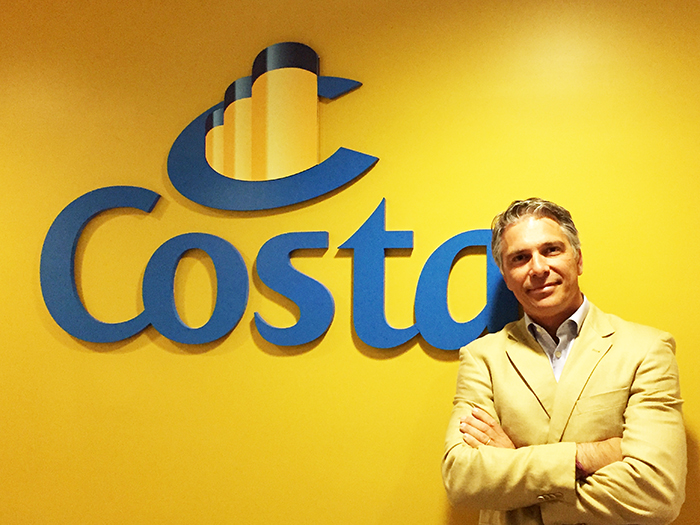 Costa Cruzeiros confirma Alex Calabria como novo gerente de Marketing Brasil 1 Calabria assume a gerência de Vendas e Marketing