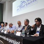 Cipriano Feitosa, presidente do Angra CVB saúda o público